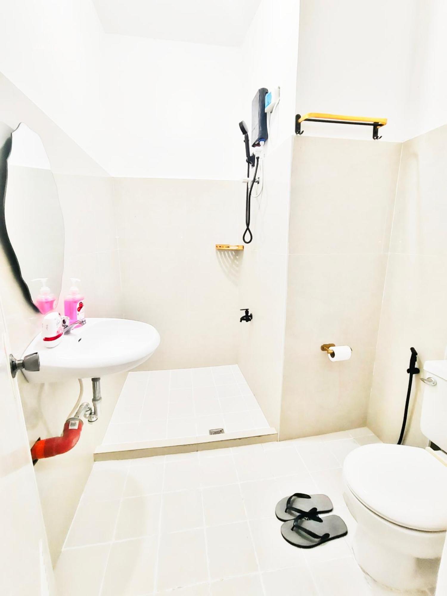 Mactan Airport Hostel At Aashvi Cozy Cabin Lapu-Lapu City Dış mekan fotoğraf